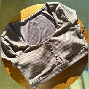 ALO Blissful Henley Top in Cocoa